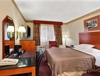 Hotel Travelodge By Wyndham Burbank-glendale 3*