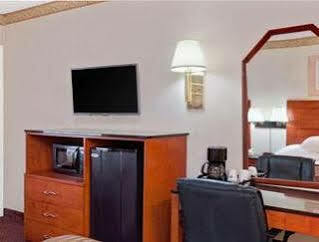 Travelodge By Wyndham Burbank-glendale 3*