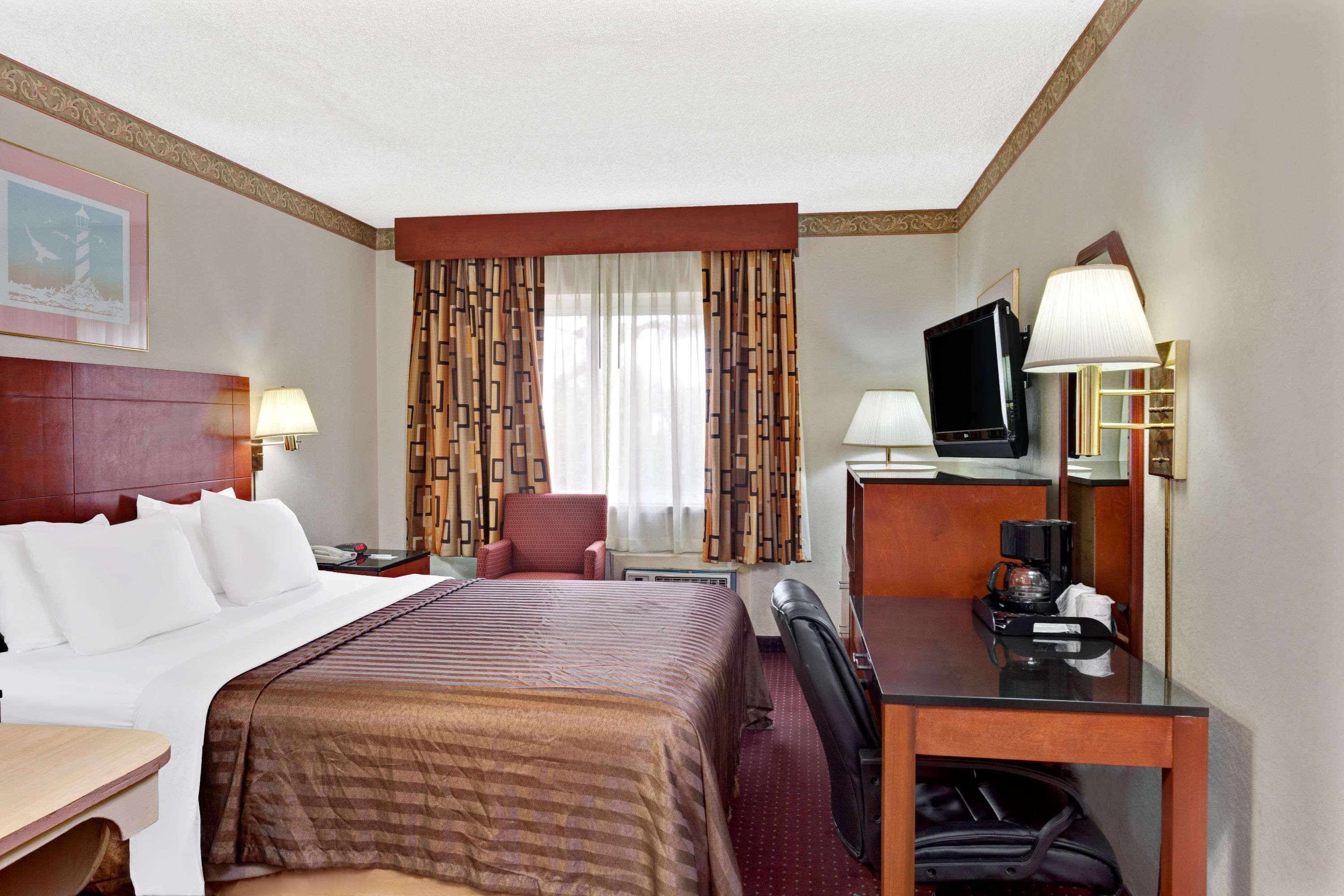 Hotel Travelodge By Wyndham Burbank-glendale Burbank